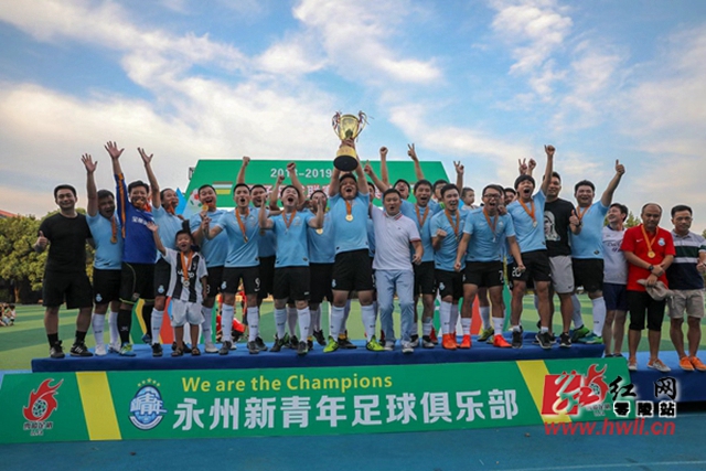 湖人官宣正式签下丁威迪 后者为科比少拿400万